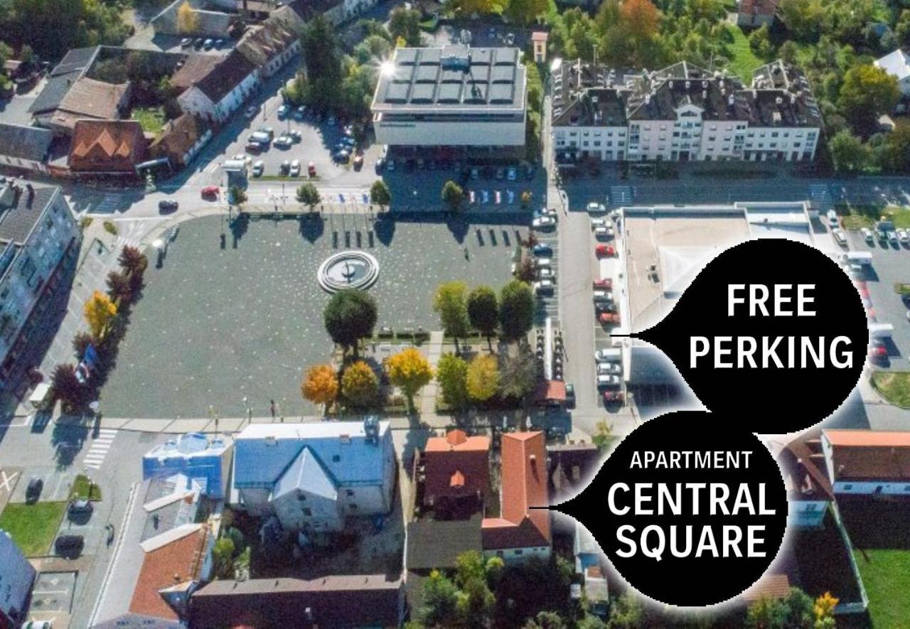 Studio Central Square กอสปิช ภายนอก รูปภาพ